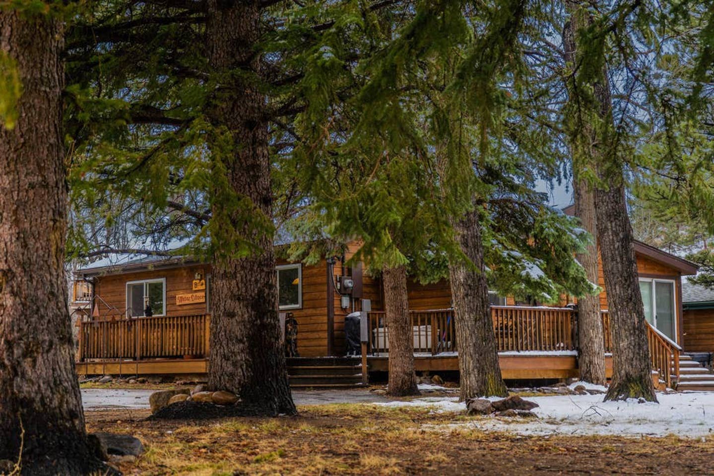 Estes Park VRBO with hot tub