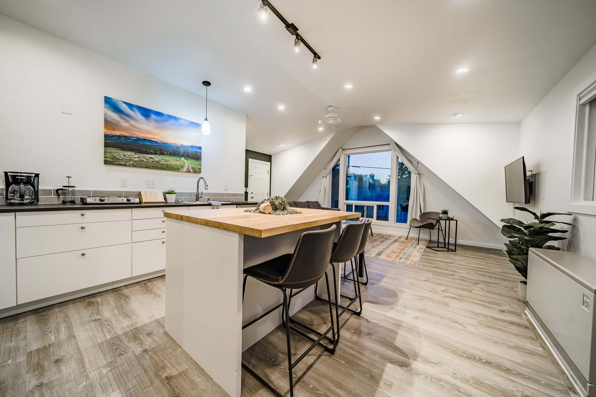 AirBnB style loft apartment in Estes Park, CO